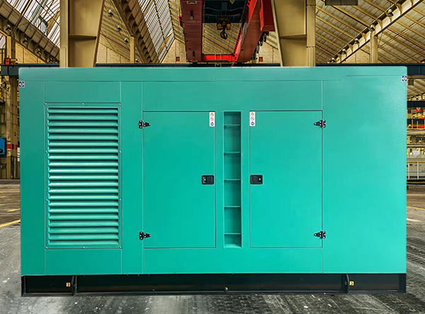 康明斯500kw靜音箱式發(fā)電機組